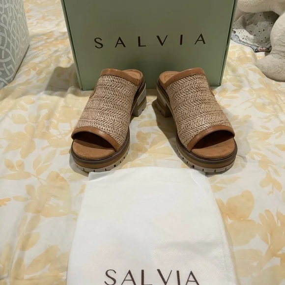 SALVIA Raffia Mules size 38. - Picture 7 of 11